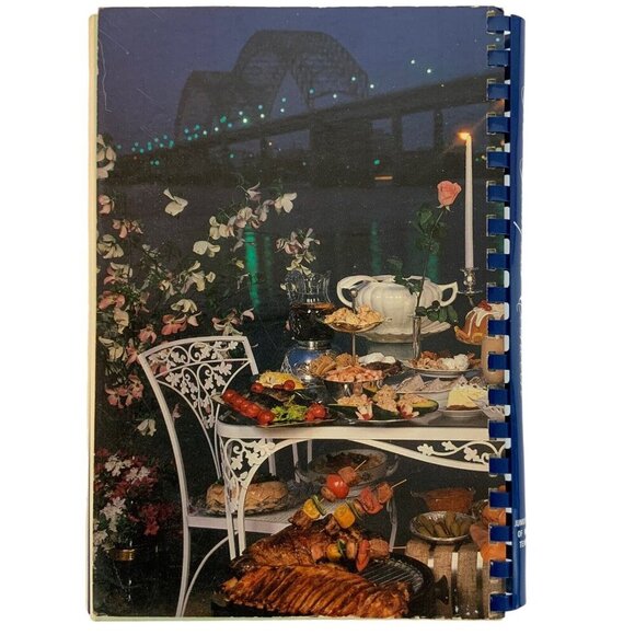 The Memphis Cookbook By Junior League Tennessee Recipes Spiral Bound 1981 - Picture 3 of 13